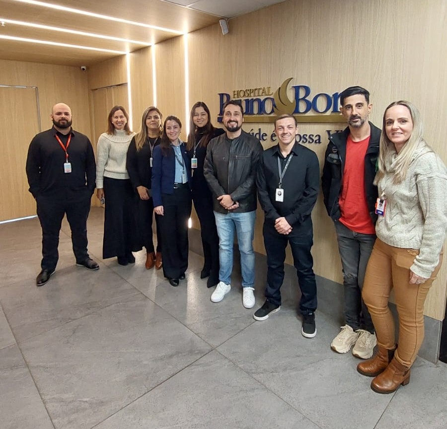 Com foco na troca de experiências e na busca por melhorias contínuas em processos assistenciais e administrativos, colaboradores do Hospital Monporto realizaram visita técnica ao Hospital Bruno Born.